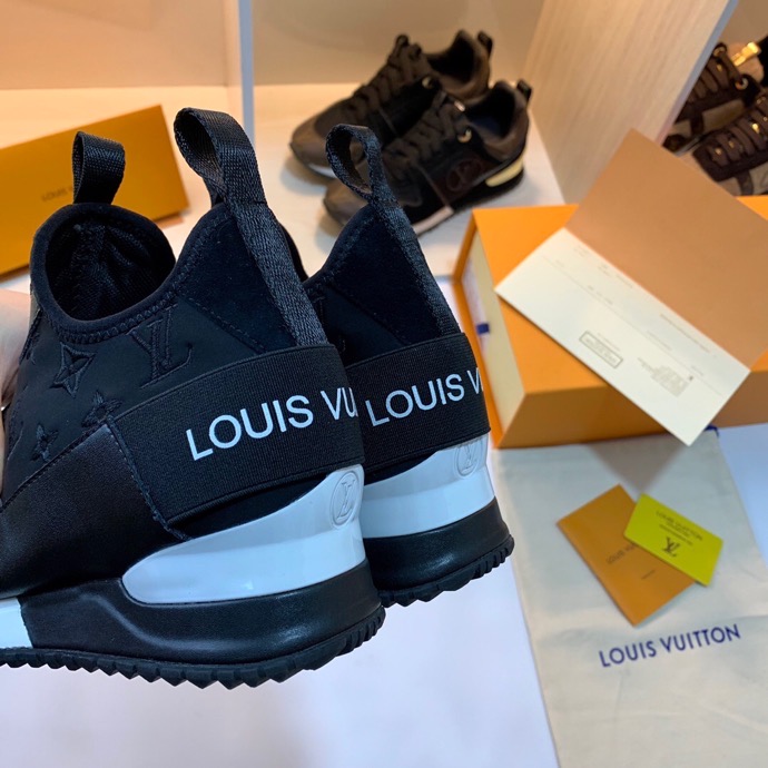 LV $85 gallery