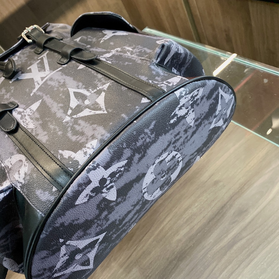 LV $85 gallery