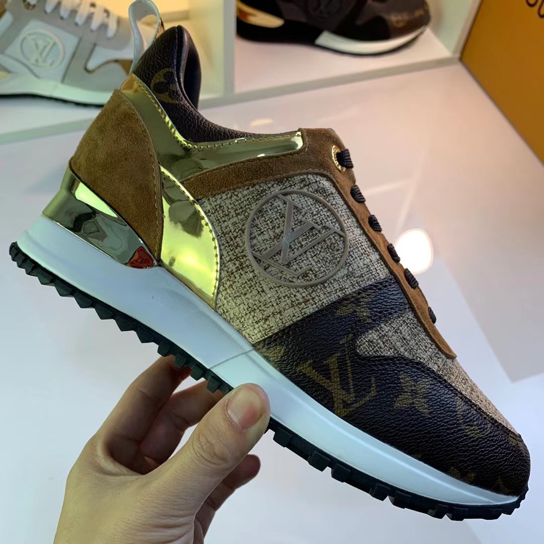 LV $85 gallery