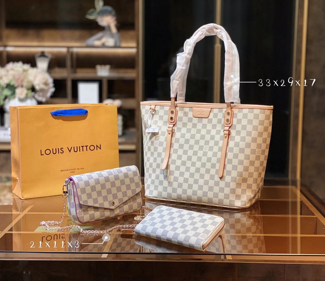 LV $85 gallery