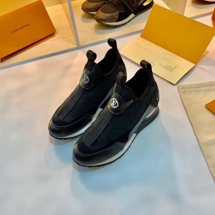 LV $85 gallery