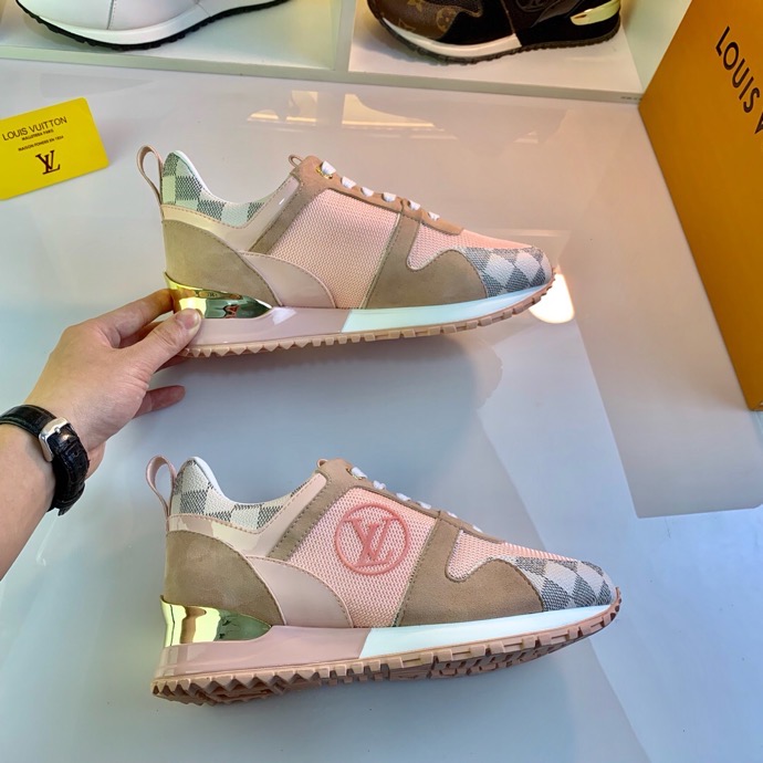 LV $85 gallery