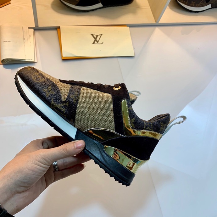 LV $85 gallery