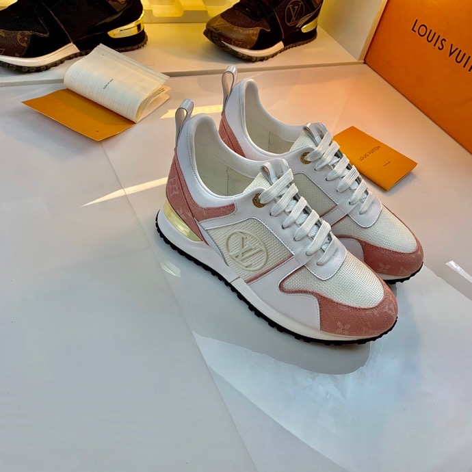 LV $85 gallery