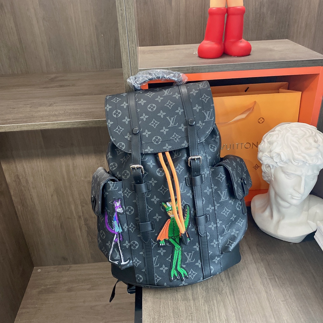 LV $85 gallery