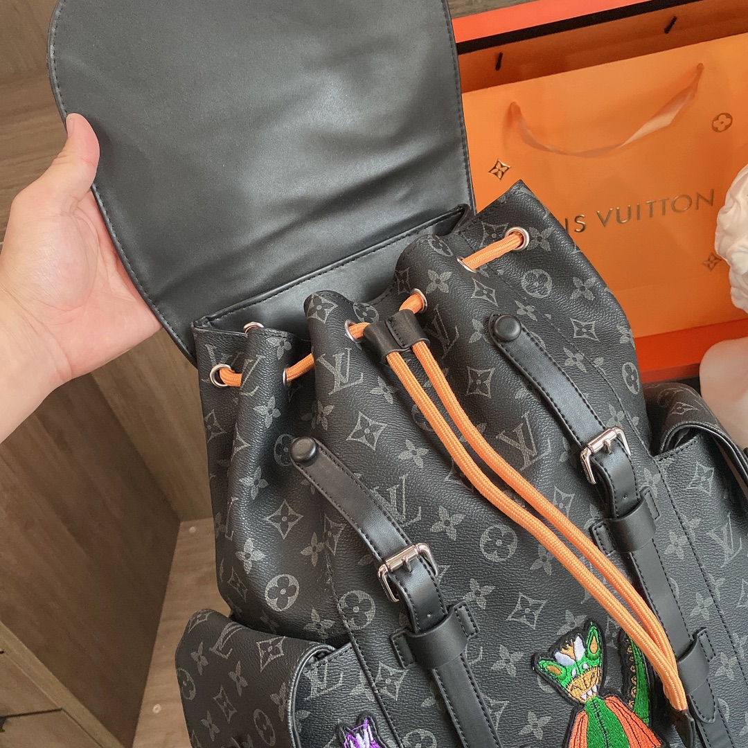 LV $85 gallery