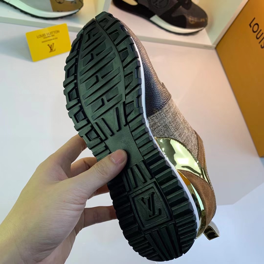 LV $85 gallery