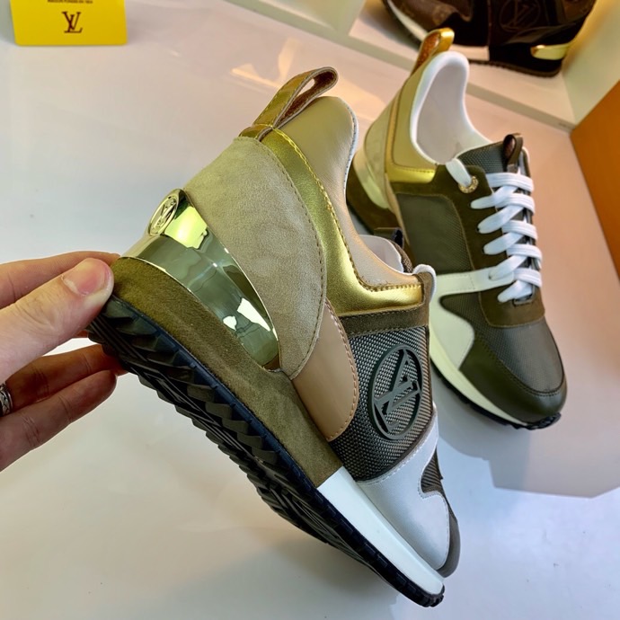 LV $85 gallery