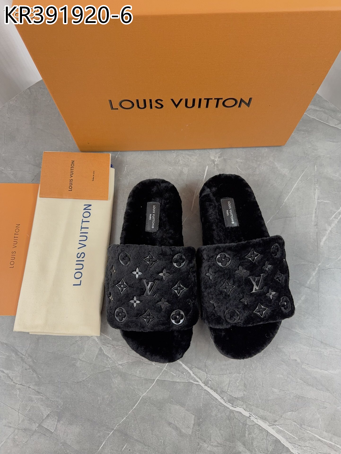 LV $85 gallery