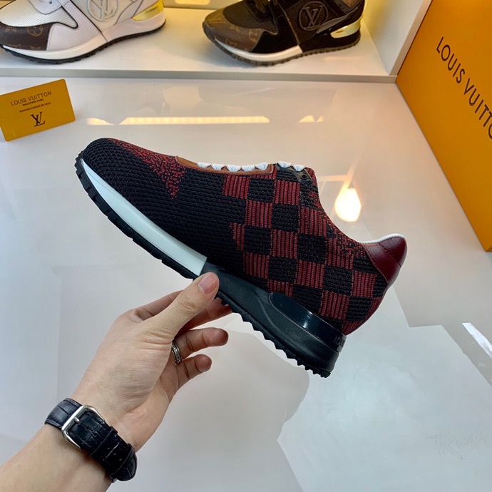 LV $85 gallery