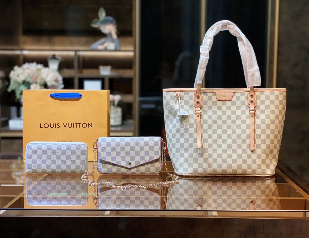 LV $85 gallery