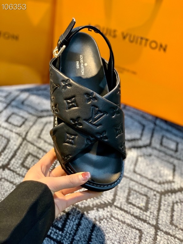 LV $85 gallery