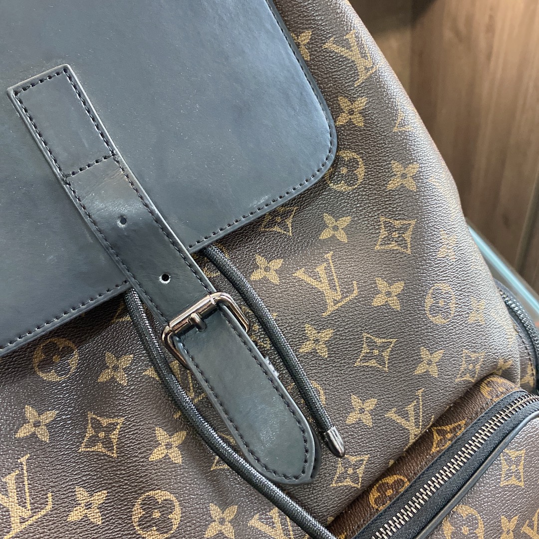 LV $85 gallery