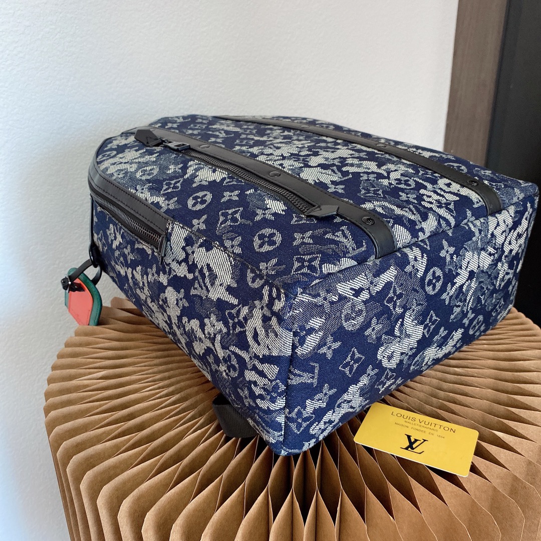 LV $85 gallery