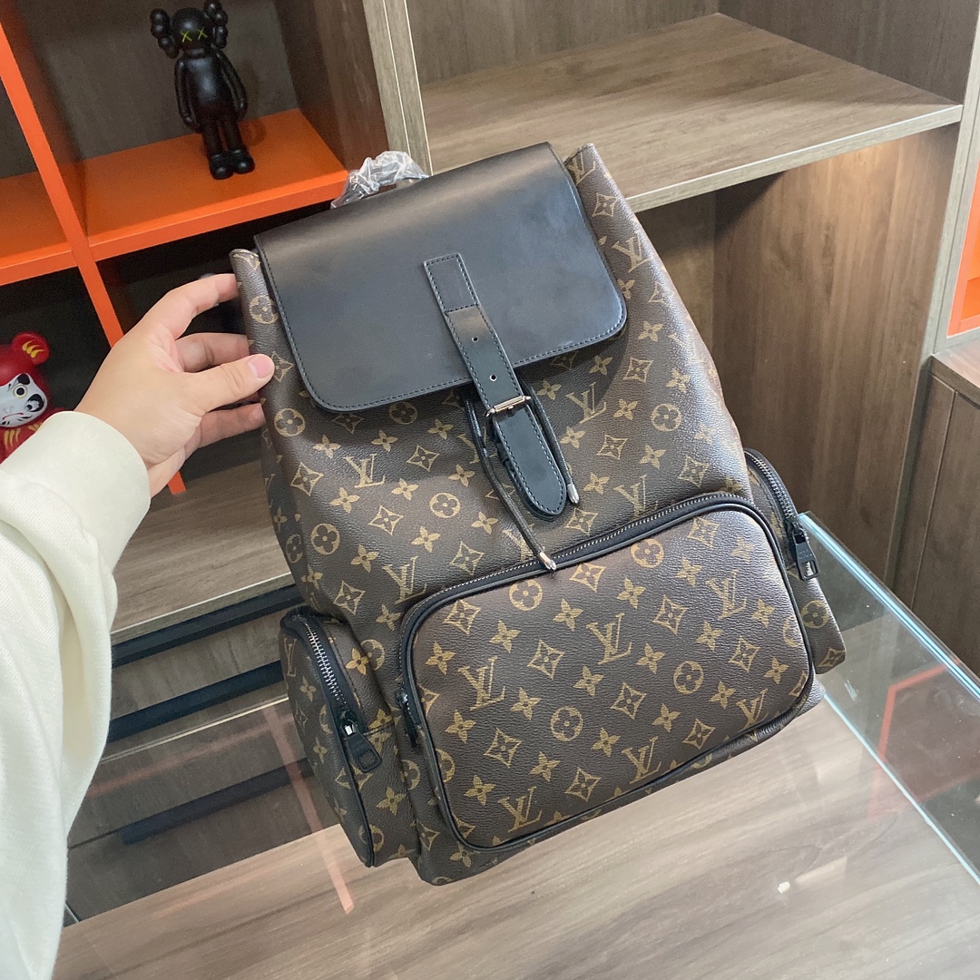 LV $85 gallery