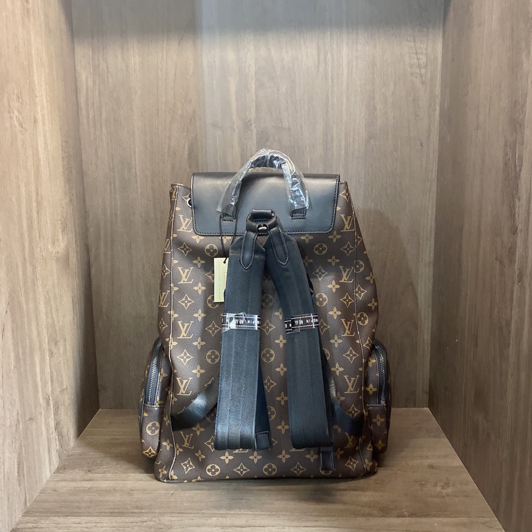 LV $85 gallery