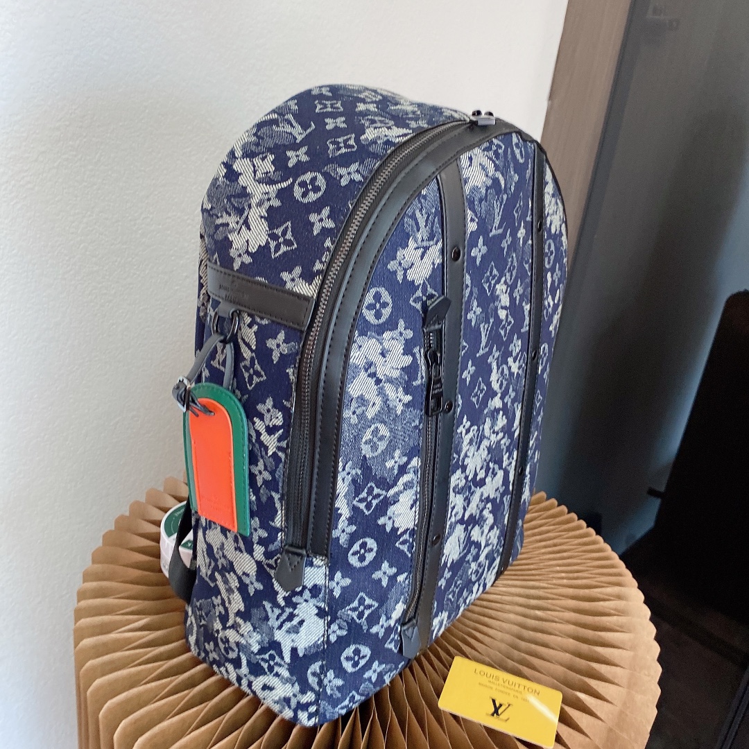 LV $85 gallery