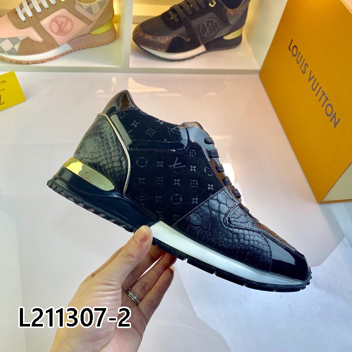 LV $86 gallery