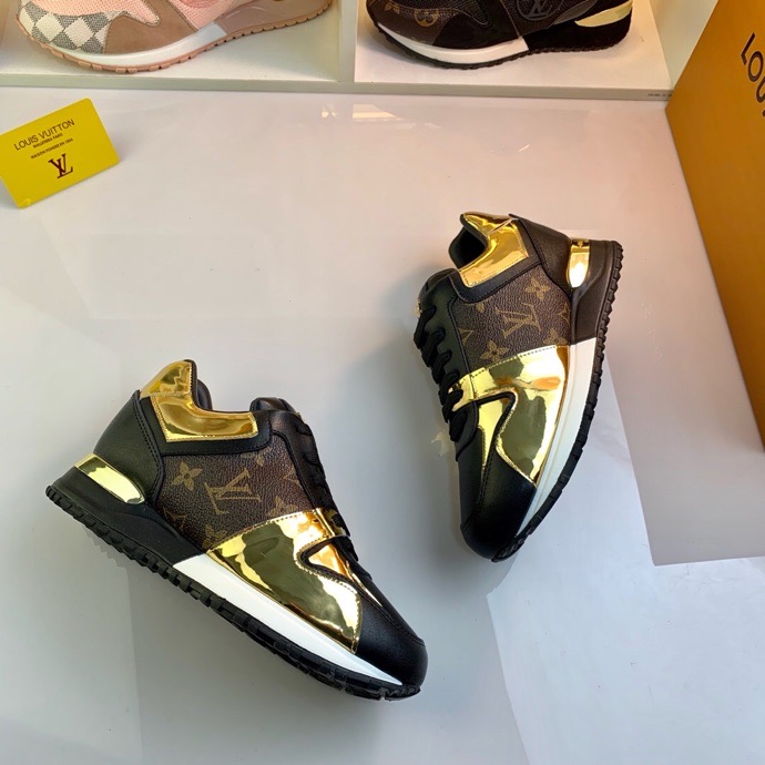 LV $86 gallery