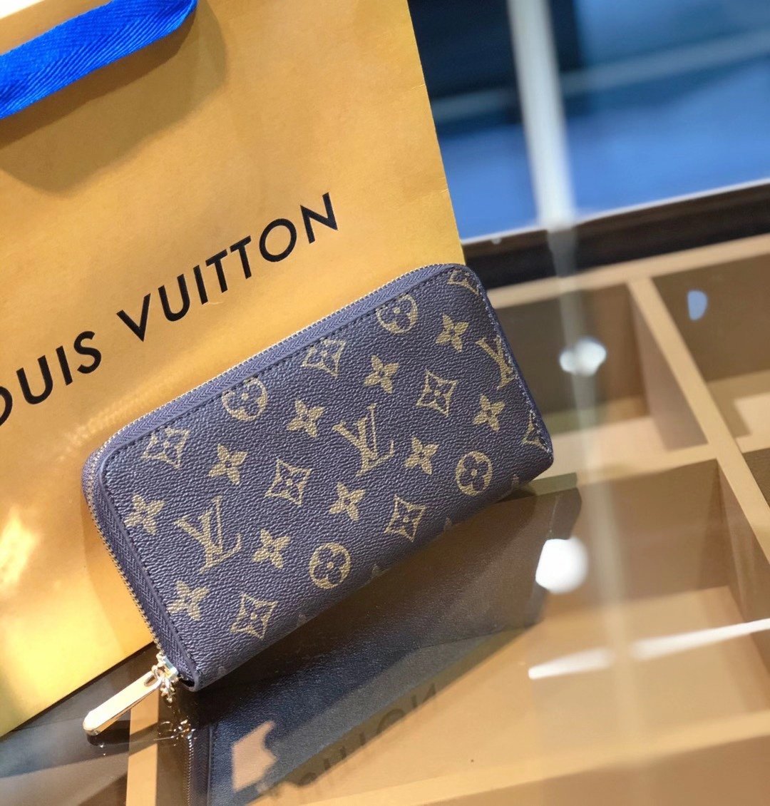 LV $86 gallery