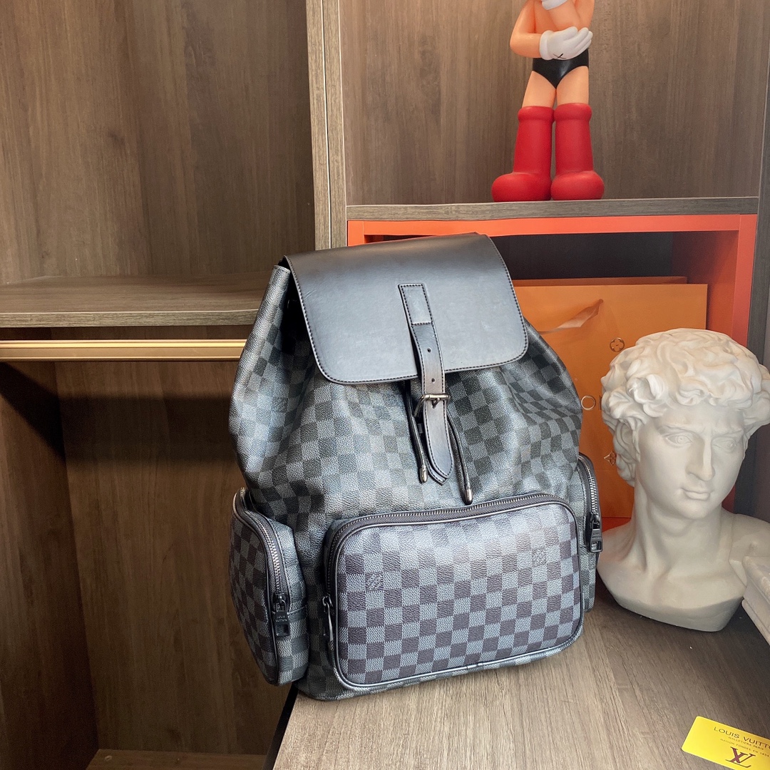 LV $86 gallery