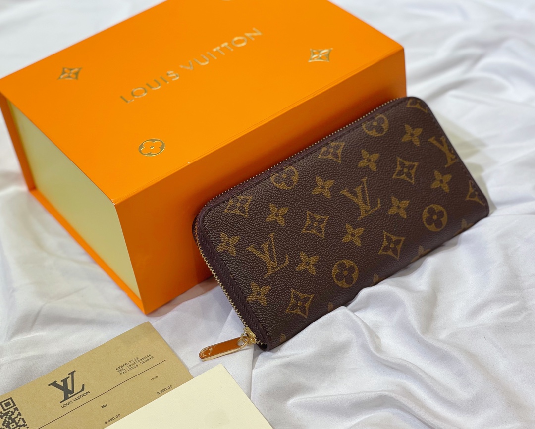 LV $86 gallery