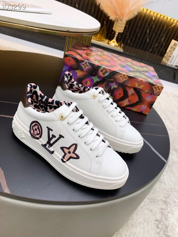 LV $86 gallery