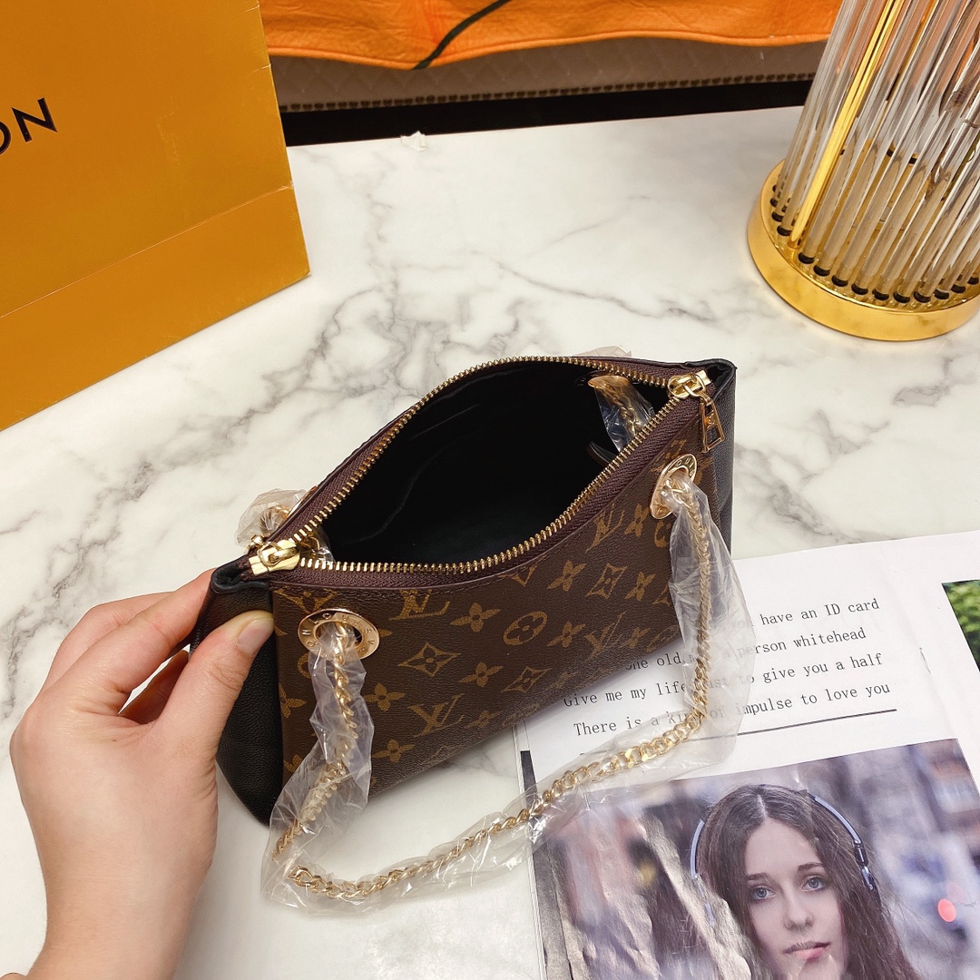 LV $86 gallery