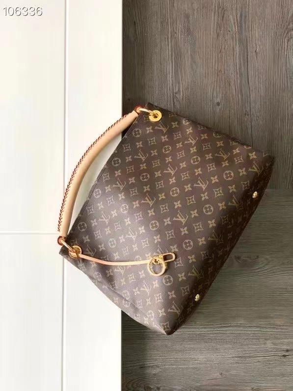 LV $86 gallery