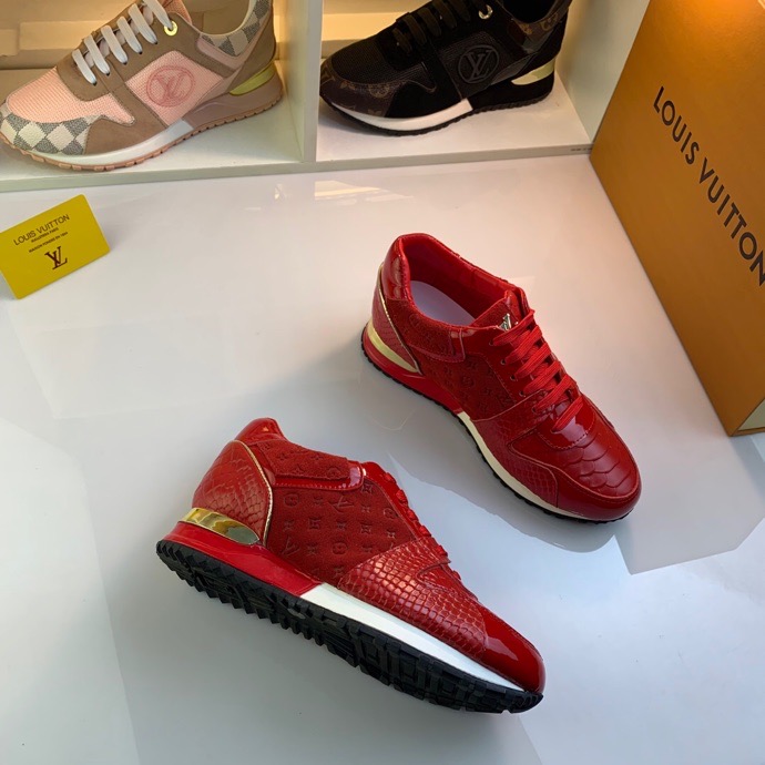 LV $86 gallery