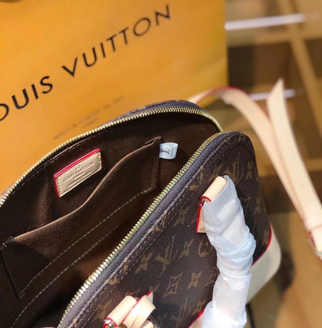 LV $86 gallery