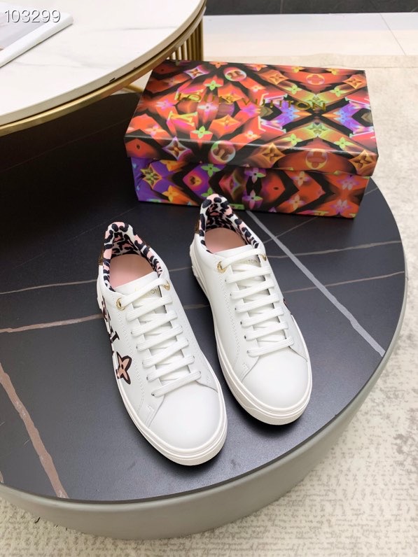 LV $86 gallery