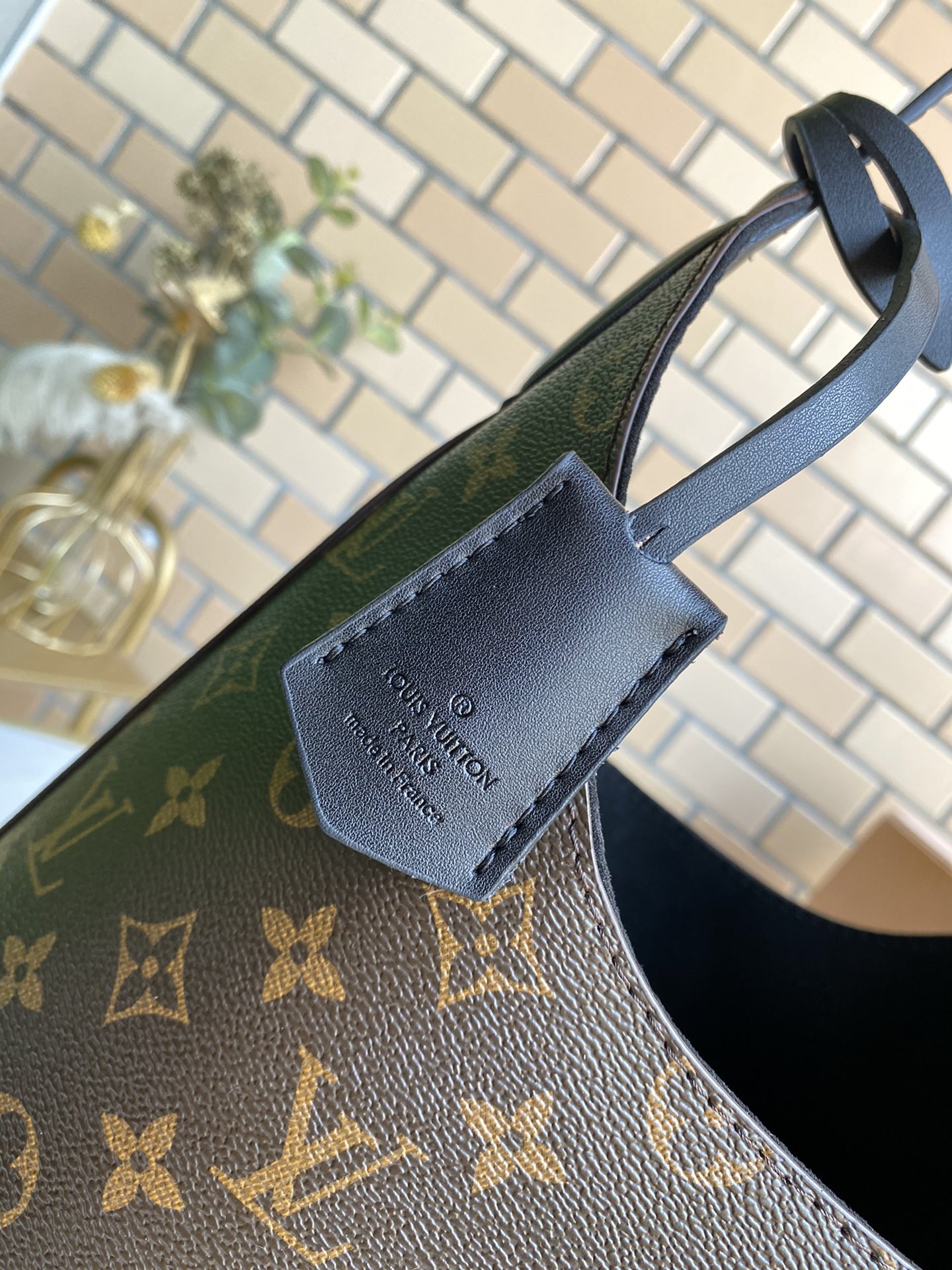 LV $86 gallery