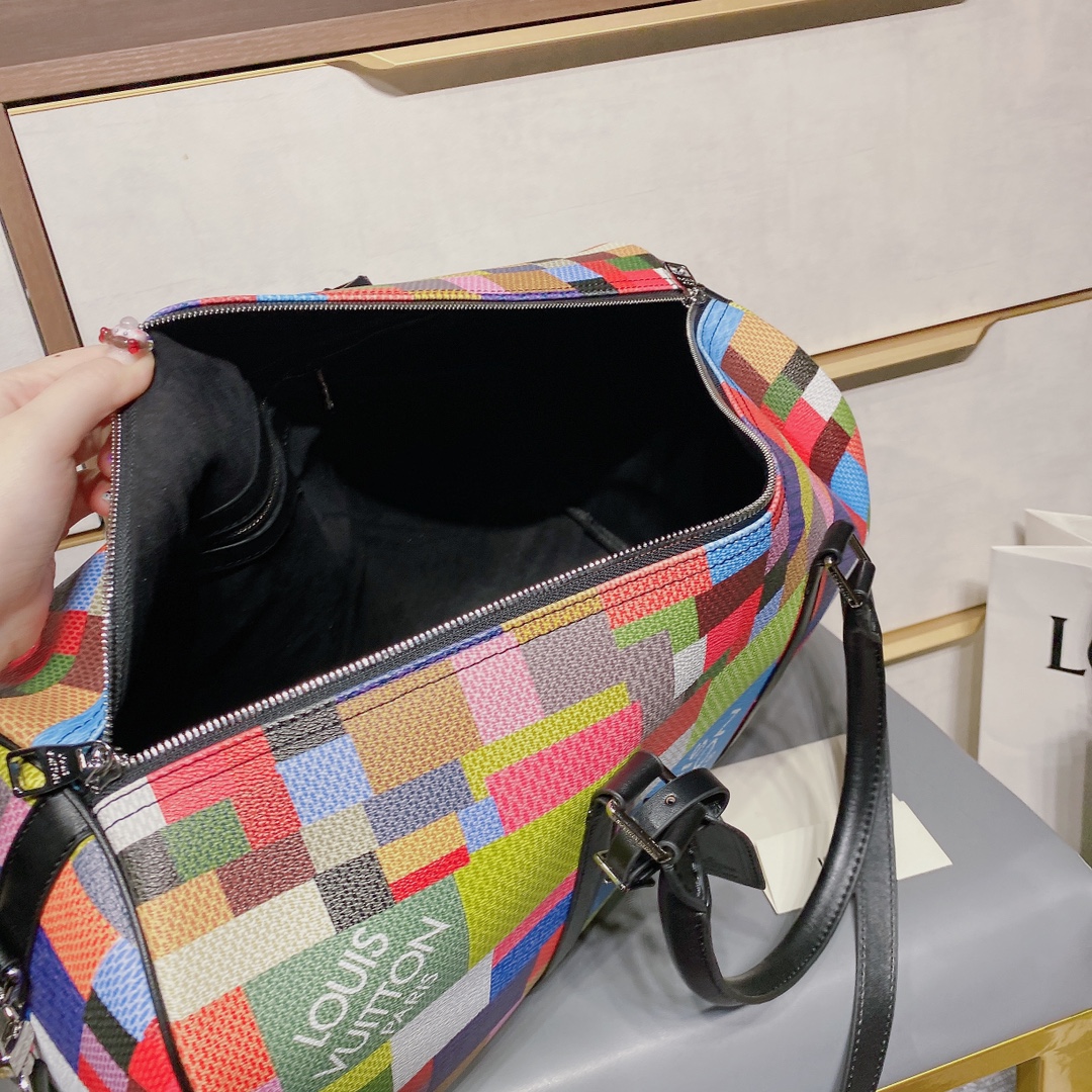 LV $86 gallery