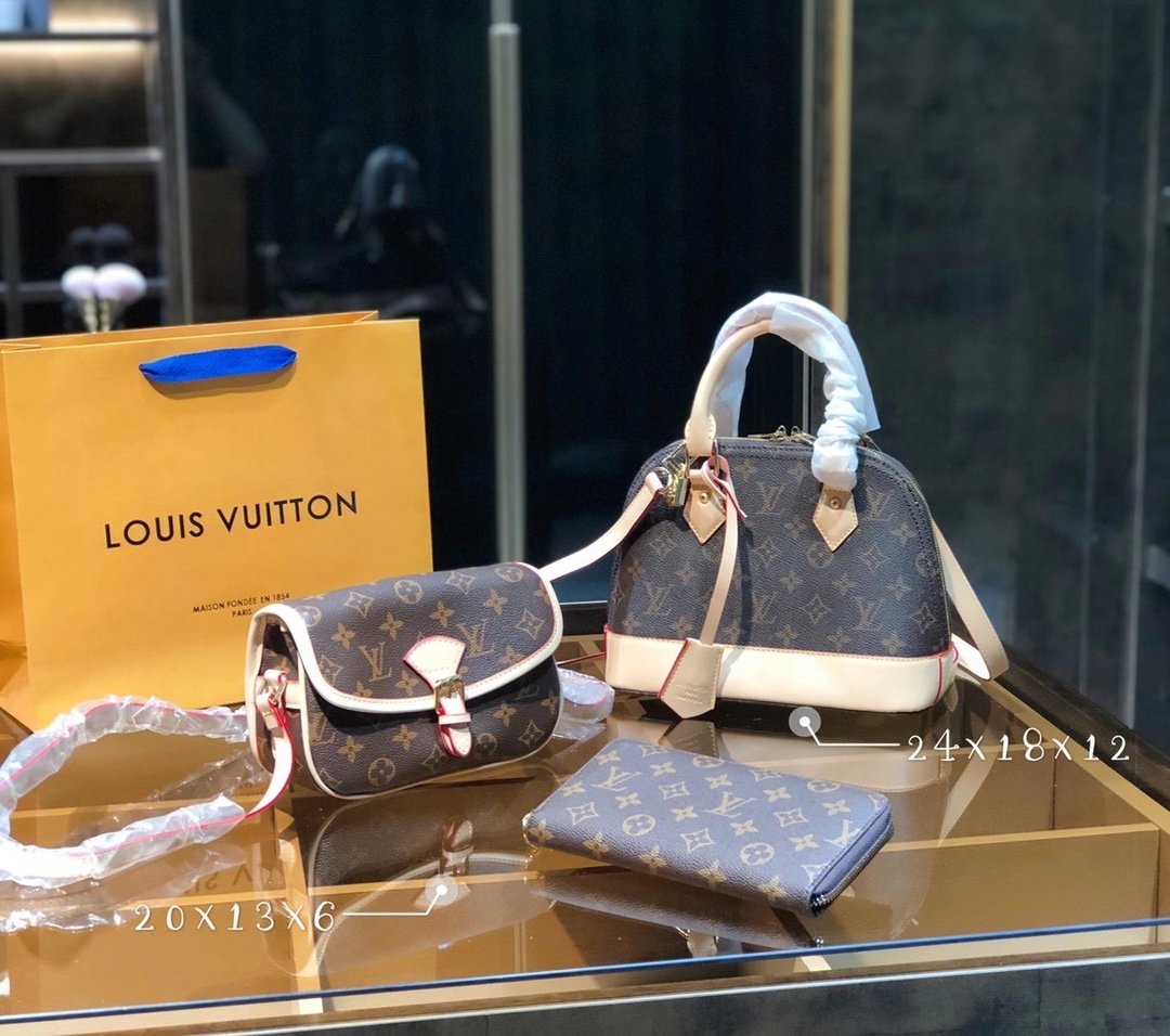 LV $86 gallery