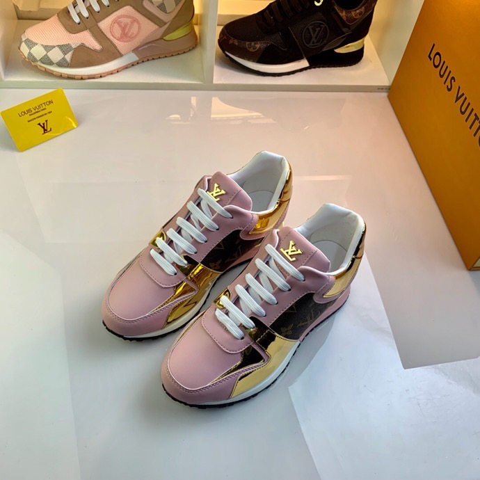 LV $86 gallery