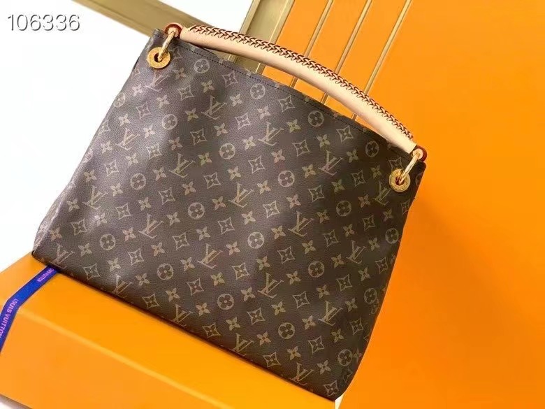 LV $86 gallery