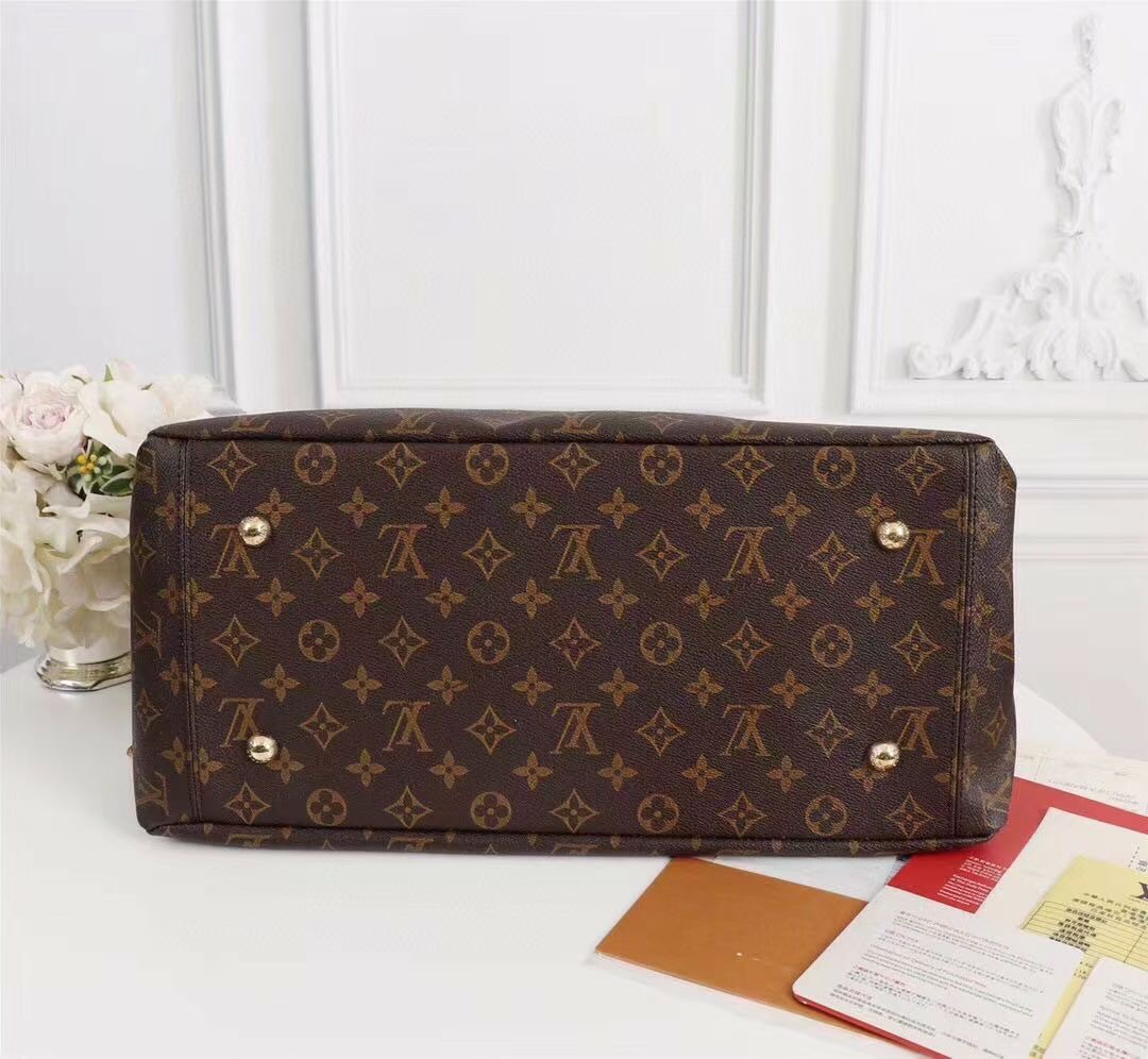 LV $86 gallery