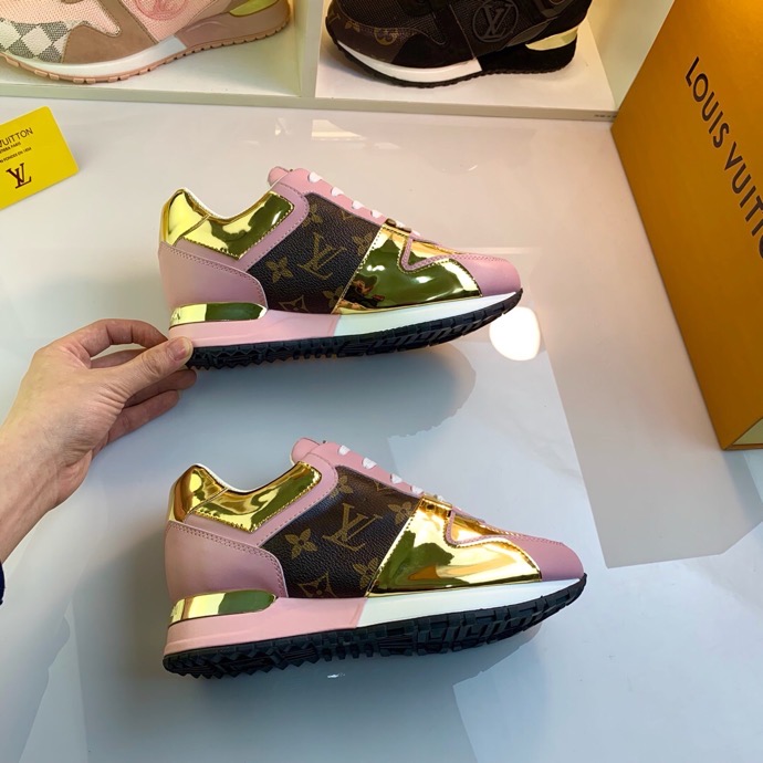 LV $86 gallery