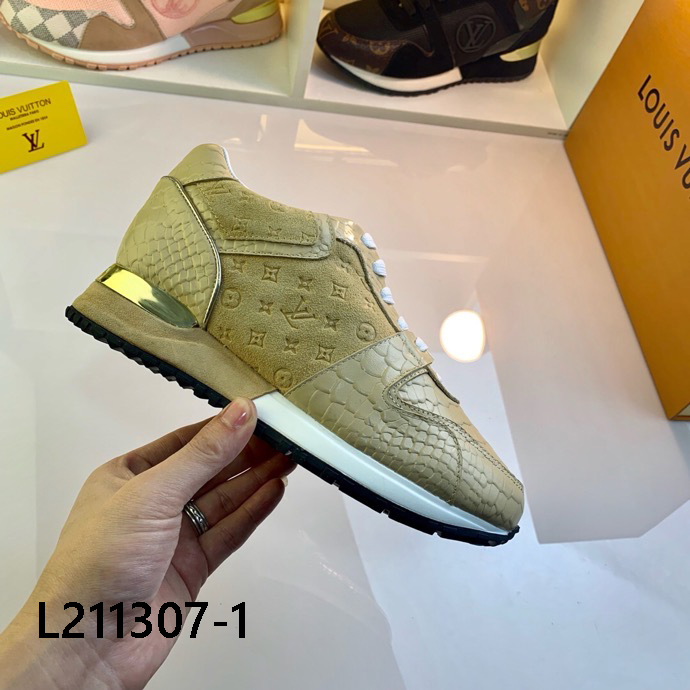 LV $86 gallery