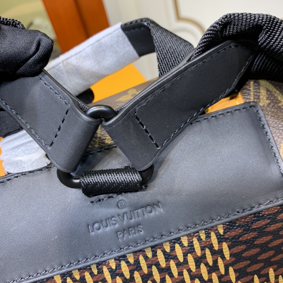 LV $87 gallery