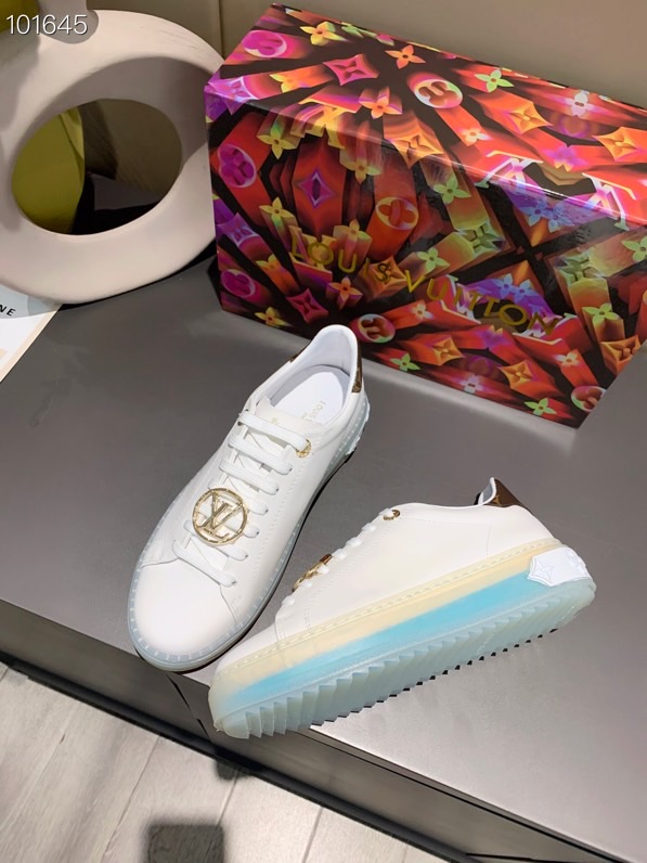 LV $87 gallery