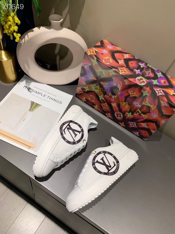 LV $87 gallery