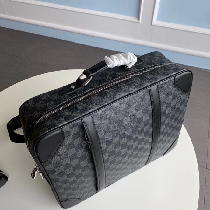 LV $87 gallery