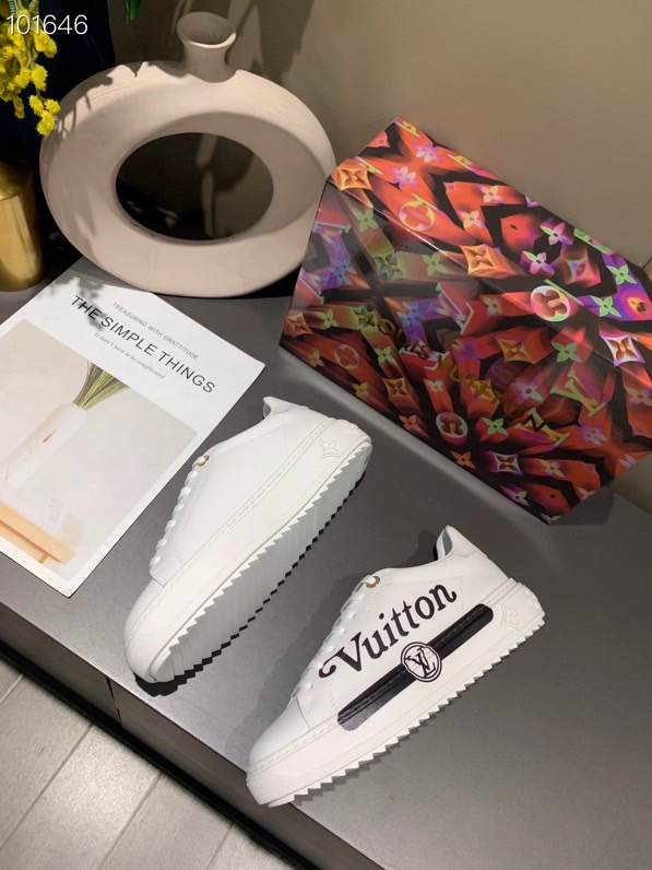 LV $87 gallery