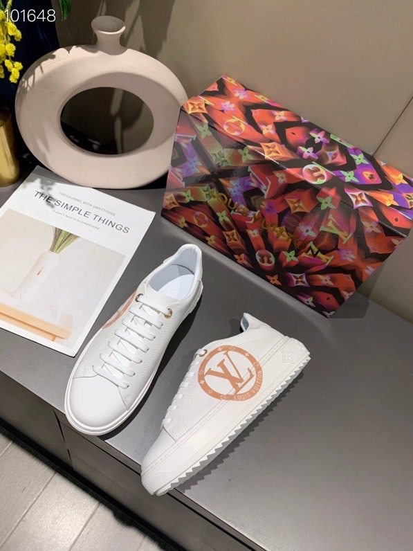 LV $87 gallery