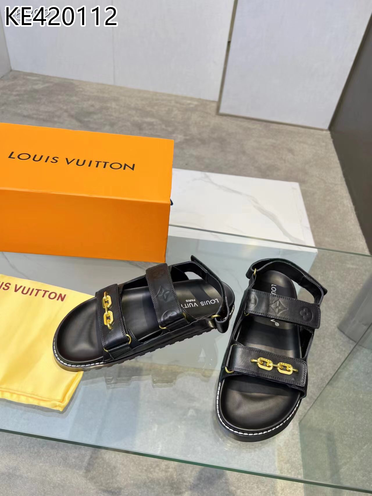 LV $87 gallery