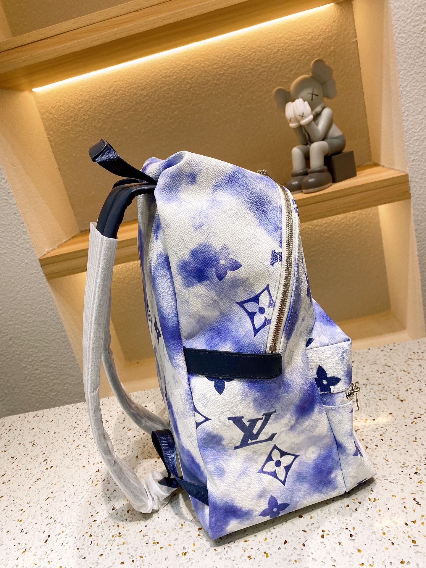 LV $87 gallery