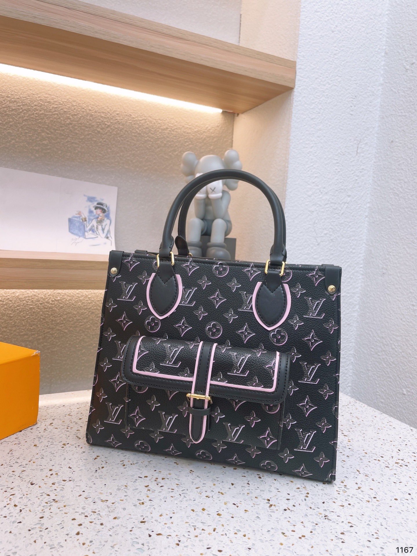 LV $87 gallery