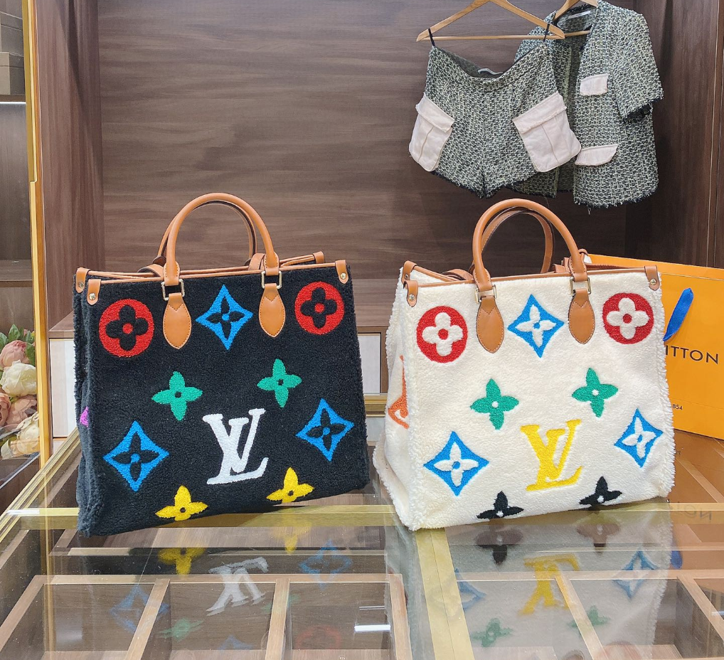 LV $88 gallery